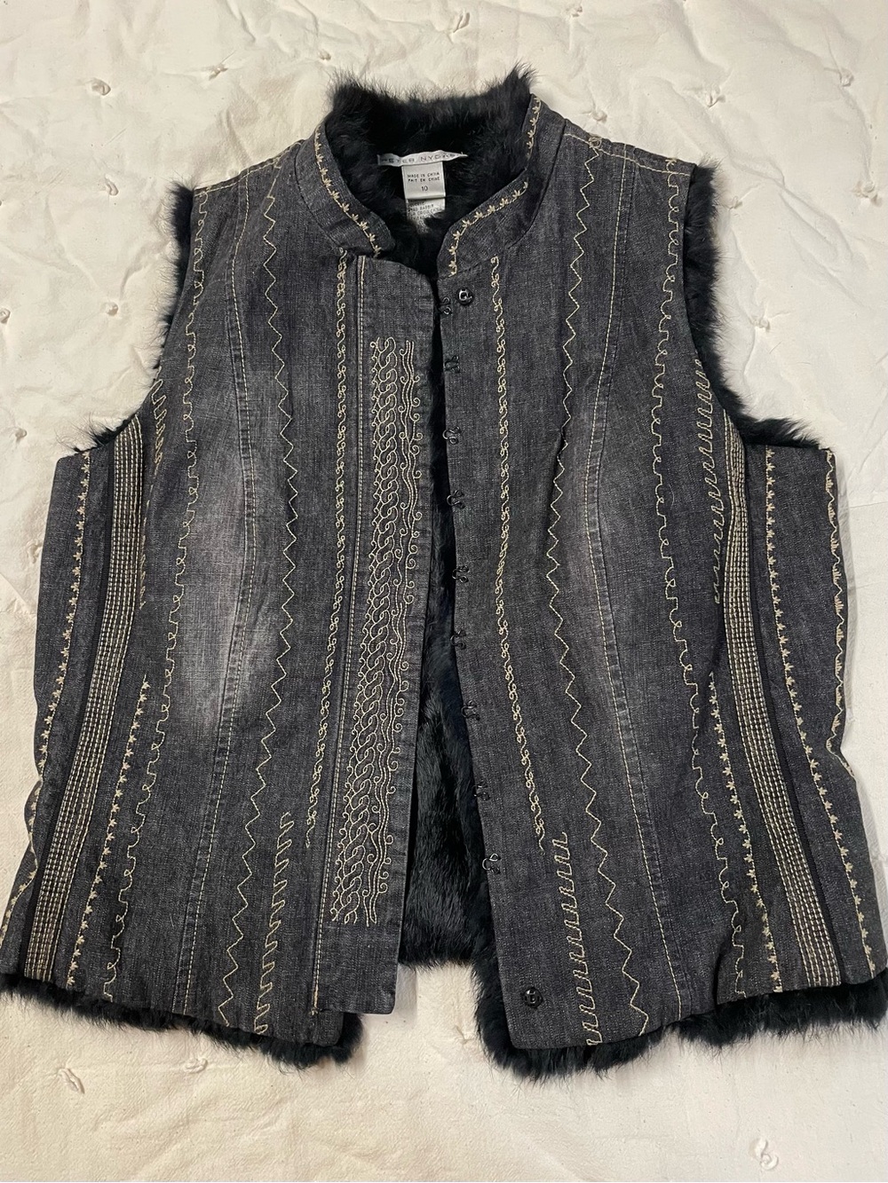 Women's rabbit Fur Lined Embroidered Vest - Black